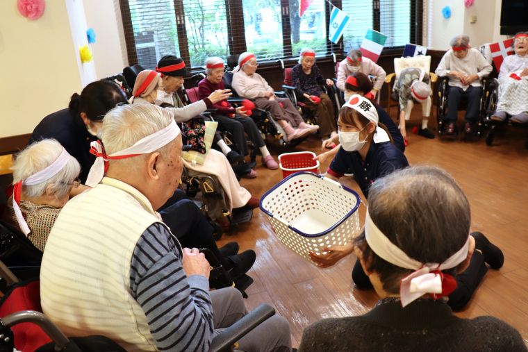 『頑張って』の掛け声、『沢山入って嬉しい』の歓声！スタッフのハチマキ姿も凛々しい！