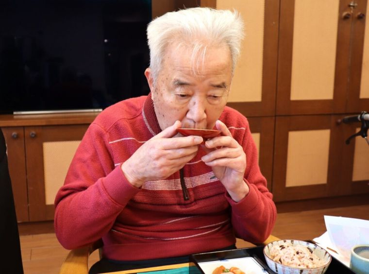 無病息災と長寿を願って、今年も「美味しかったですよ」と飲み干してくださいました。